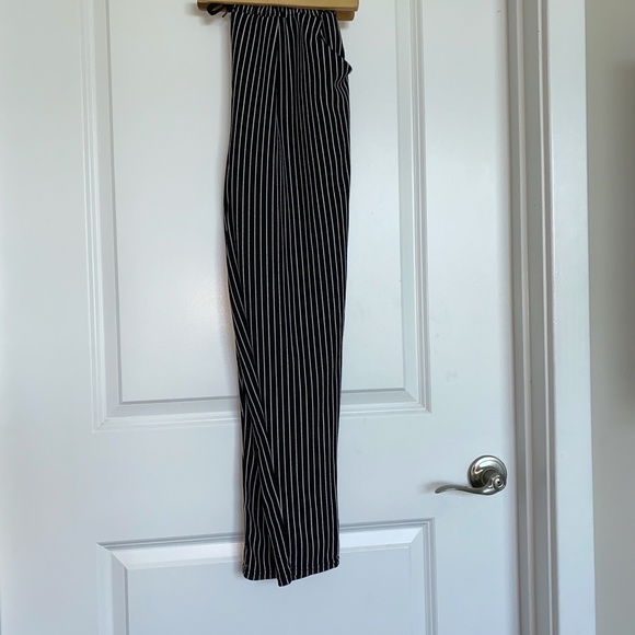 Black White Striped Drawstring Elastic Waist Pants - Picture 4 of 5